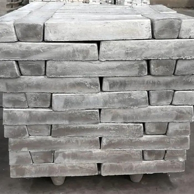 Φωτεινό ασημένιο ελαφρύ πλίνθωμα 99,98% 25kg μαγνήσιου για τη ρίψη και τη σφυρηλάτηση